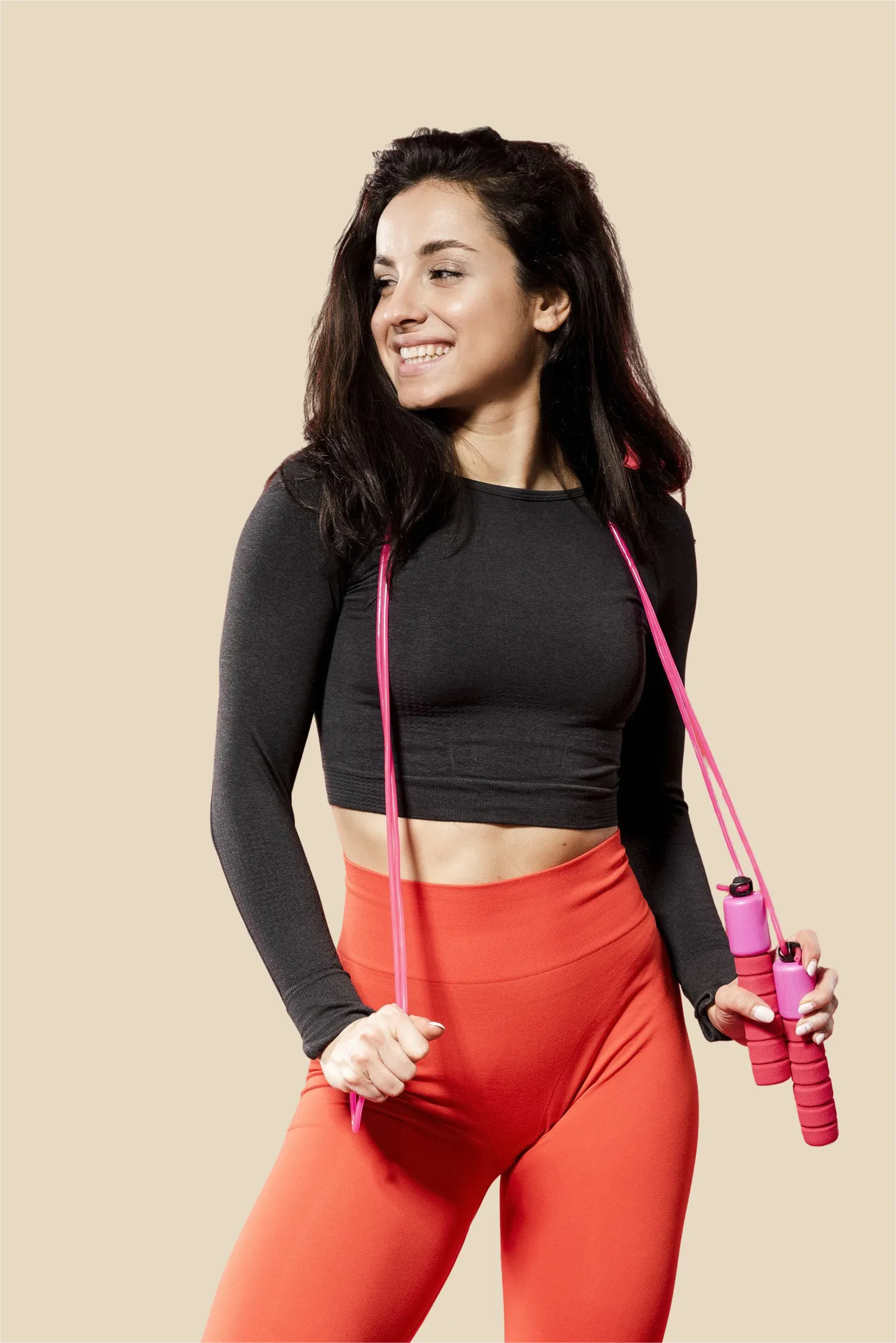 Modelka przedstawiająca fit styl